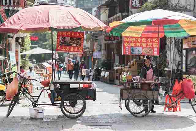 【p站官方官网】零距离影像革命回顾 - 多角度透视，p站our commitment to trust and safety